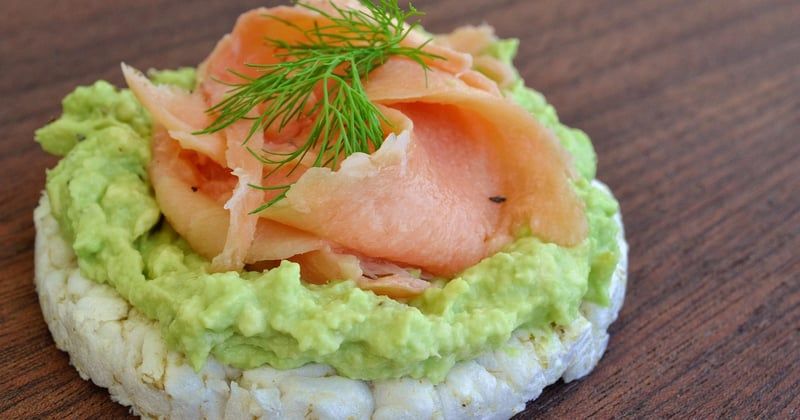 Verrines apéritives saumon avocat faciles : prêtes en 10 minutes